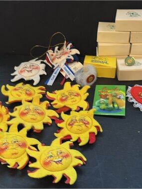 Annalee Yellow Red Felt Sun Ornaments - Set of 8